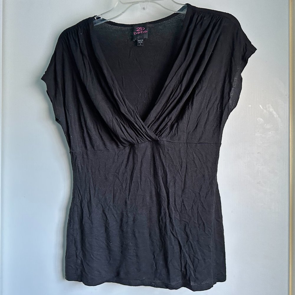 2B Bebe Gathered V-neck Black Tee - Large